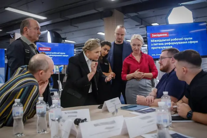 Тимошенко та доброволець ЗСУ сперечалися