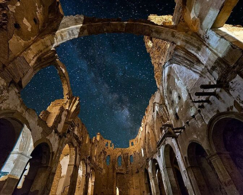 Руины и тишина: туристов привлекает село-музей