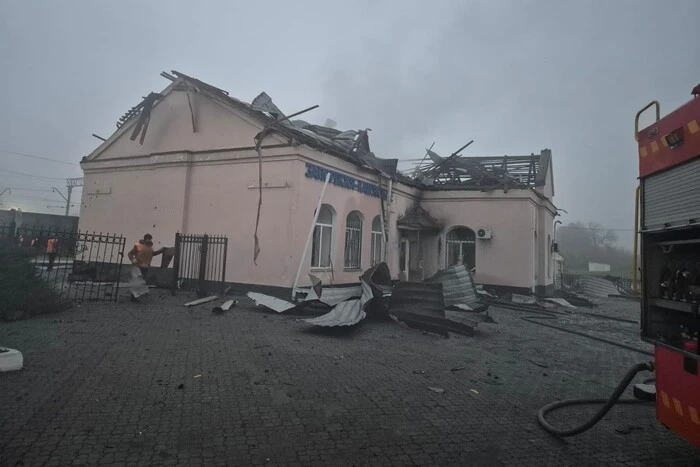 Поезда, которые задерживаются из-за атаки