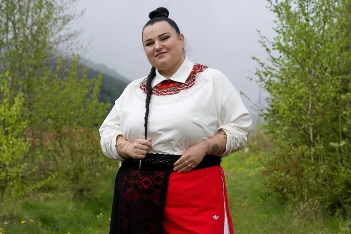 Альона Альона з батьком на фото