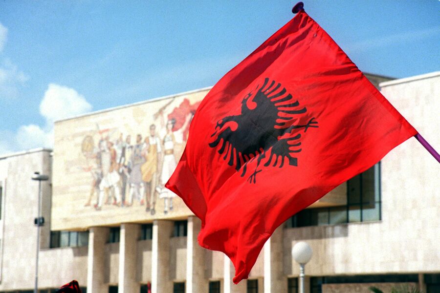 Шпионский тур до Албании - вид местных гор