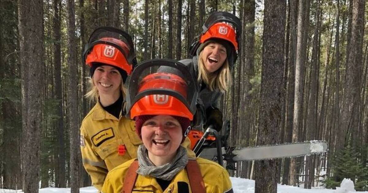 Пожежа в Канаді і рятувальна бригада