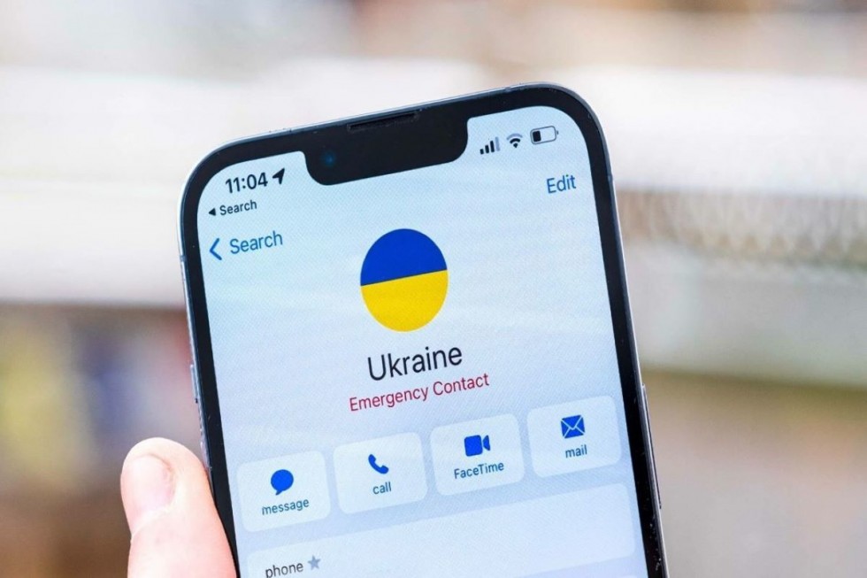 Зображення карти Європи з прапорами України та ЄС