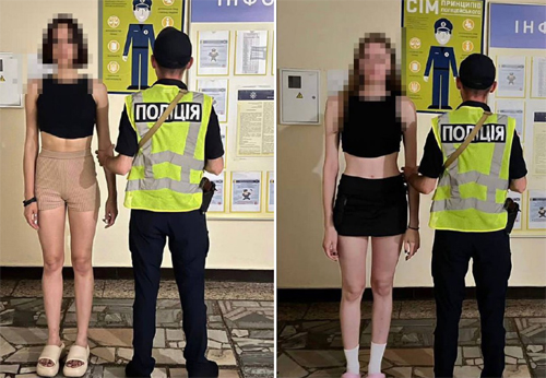 Дві сестри танцюють на військових могилах