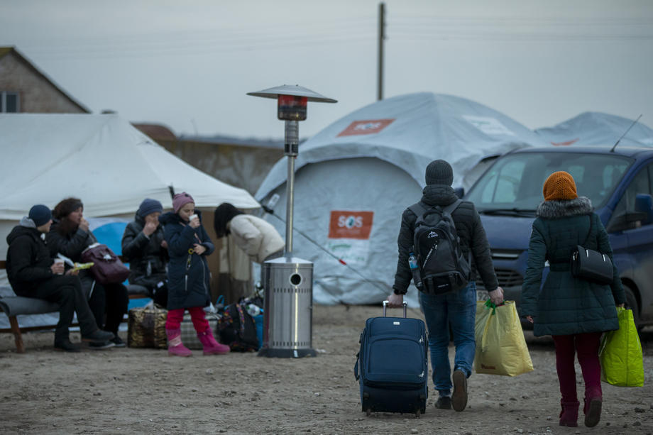 Біженці з України отримуватимуть $4000 від Швейцарії