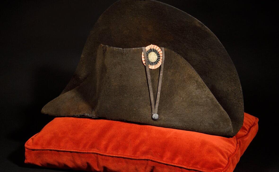 Капелюх Наполеона, коштовність 2 млн євро