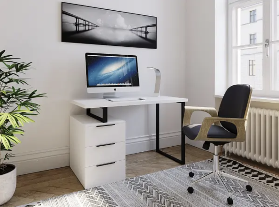 Письменные столы: выбираем современный и хороший вариант под разные цели