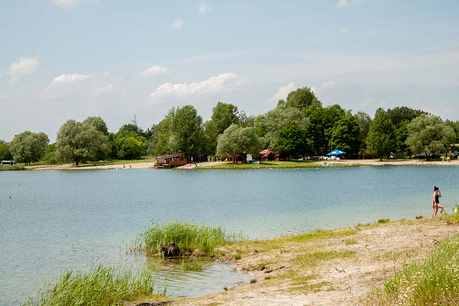Озеро Горенка — отдых в Киевской области, пляж и адрес