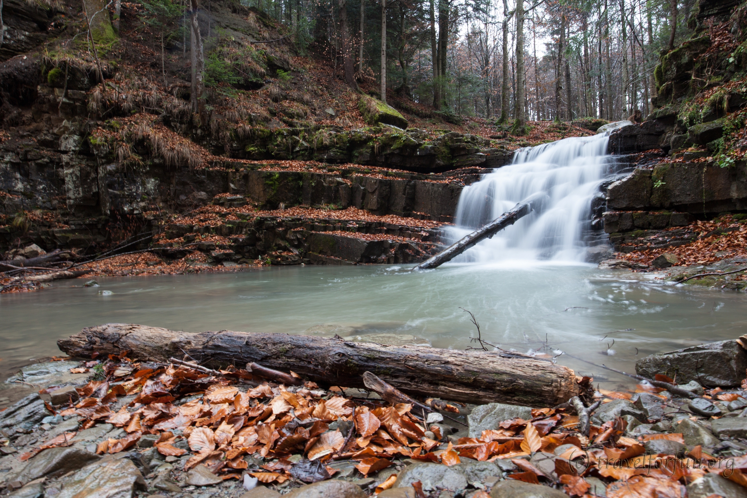 Манявский водопад — как доехать, маршрут и карта