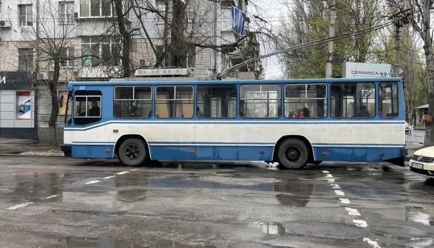 В Херсоне приостановили движение троллейбусов
