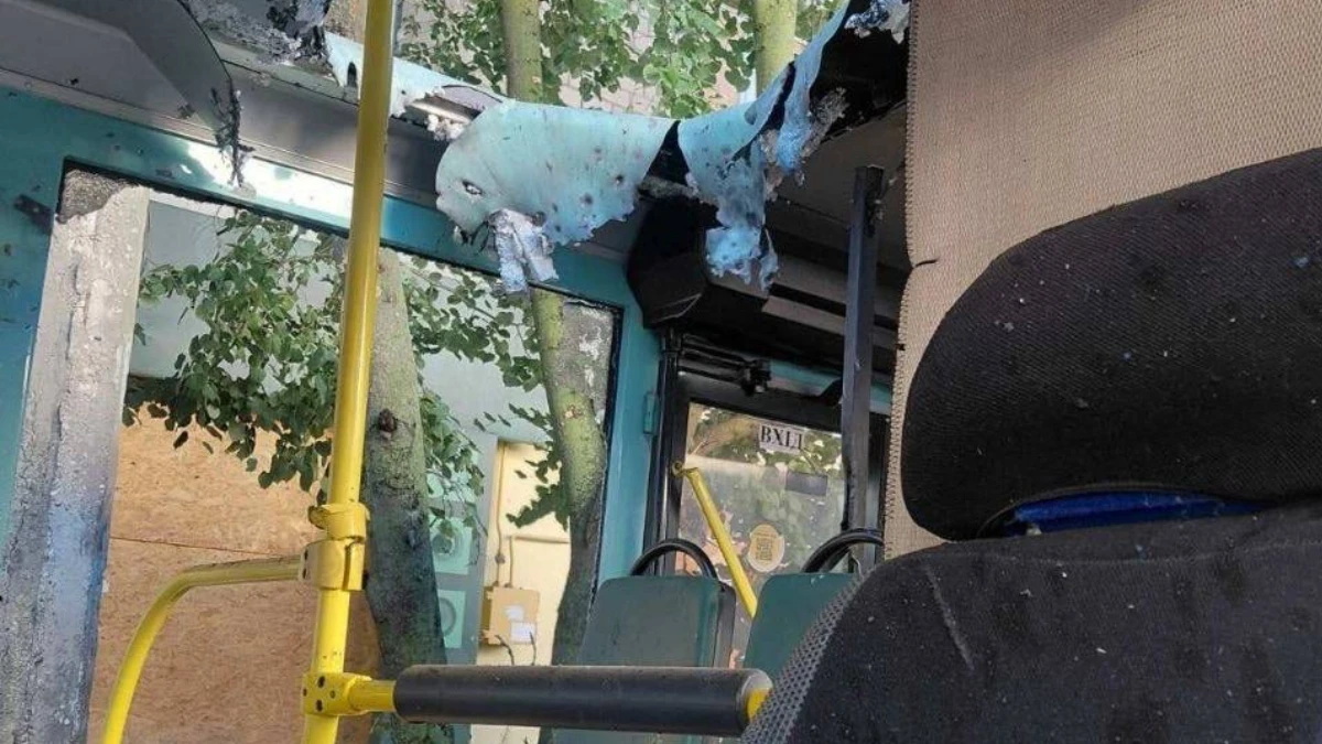 Скільки автобусів і тролейбусів пошкодили у Херсоні