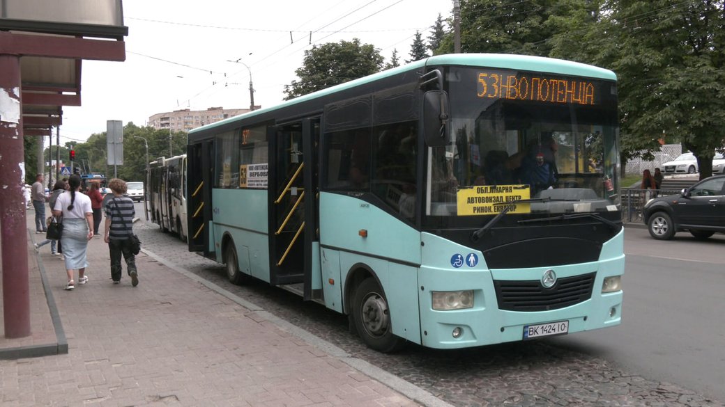 Проезд в маршрутках и автобусах Ровно