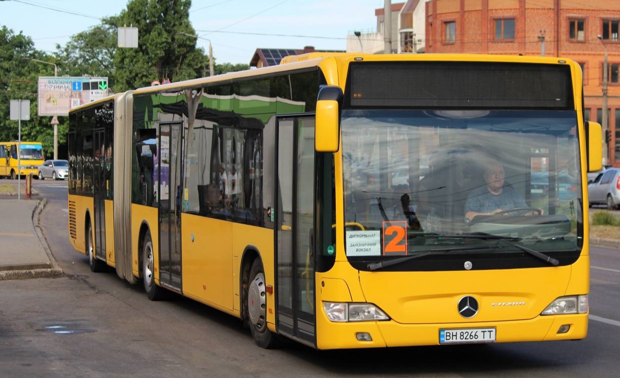 Buses in Odesa on August 10
