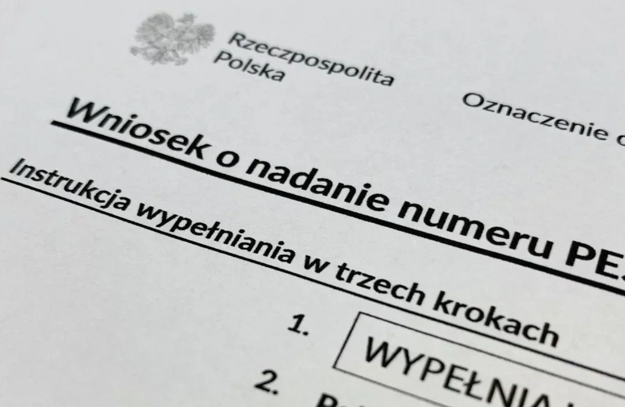 Who needs to update PESEL UKR data in Poland by August 31