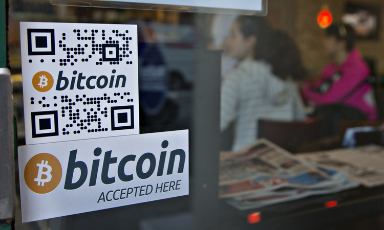 Оплата проїзду Bitcoin і Dogecoin