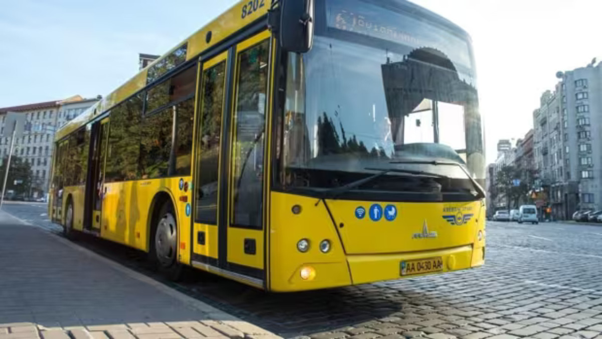 Пасажиропотік у Києві впав більш ніж на 10%