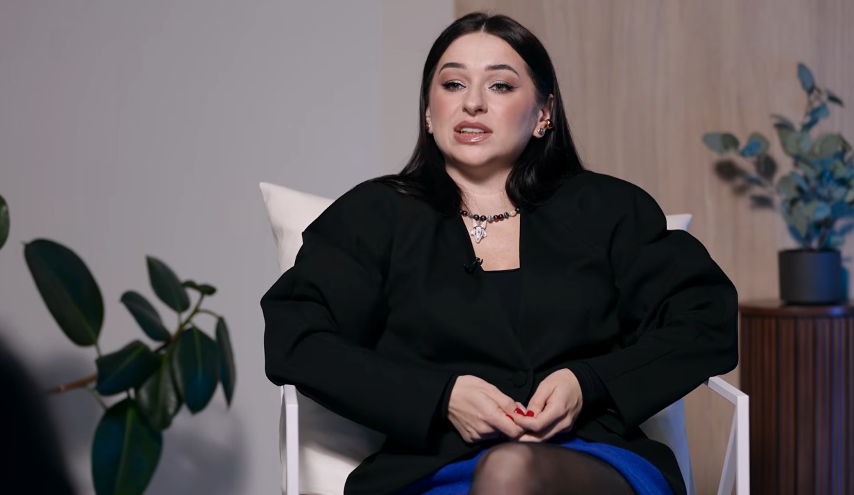 Певица FIЇNKA