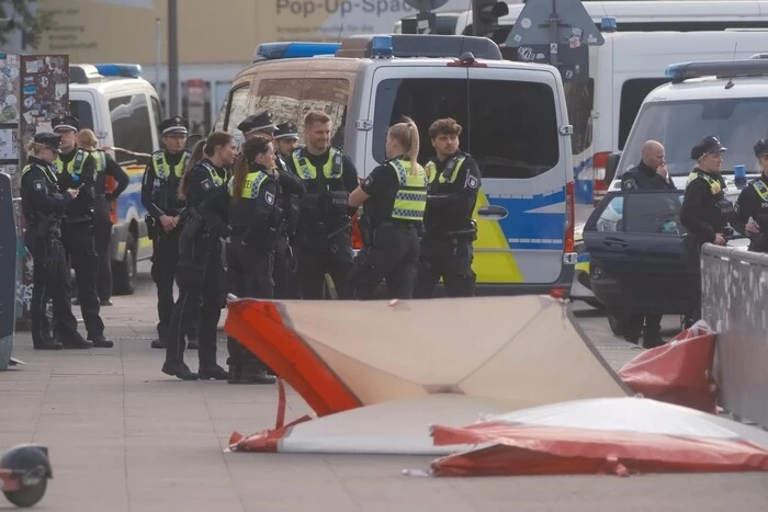 Жінка з ножем на вокзалі