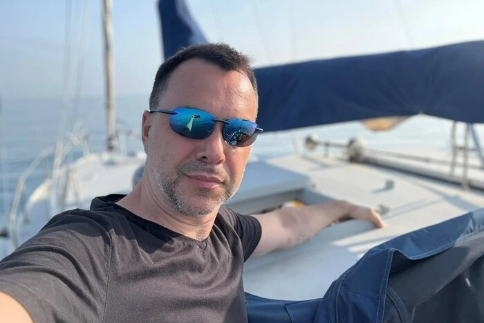 Арестович собирает деньги для 158 бригады