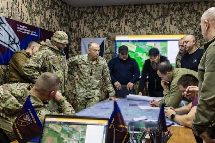 Сирський майже весь час під Покровськом