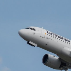 Літак Airbus A340-600 Lufthansa