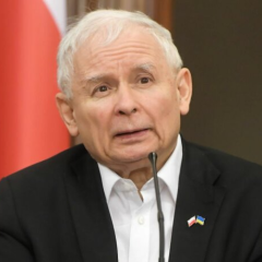 Jaroslaw Kaczynski talks about war