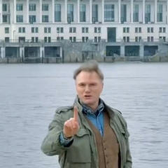 Yevhen Ribchynsky sings 'Береги' song