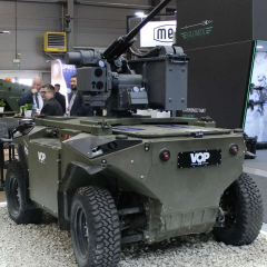 Future Forces Forum 2026 Unveils Czech TAROS V4 4x4 Drone Equipped with Australian EOS Slinger System