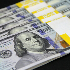 Прогноз курсу долара на квітень