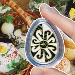 Монета в форме писанки