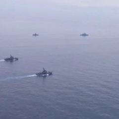 Російські військово-морські навчання на воді