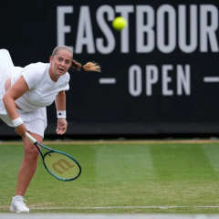 Ostapenko withdraws from semifinals in Eastbourne due to heatstroke