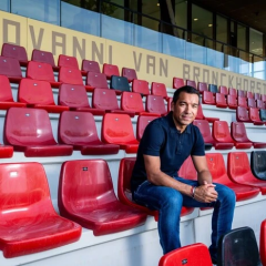 Return of van Bronkhorst as head coach