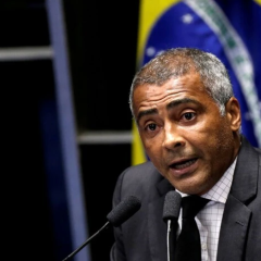 Romario in footvolley: legend at 58