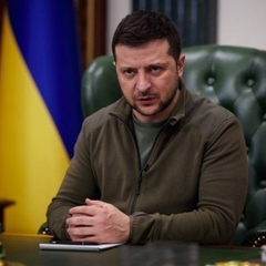 Зеленський коментує розмови Макрона з Путіним