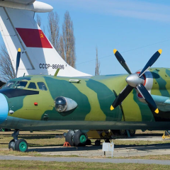 Ан-26 розбито на аеродромі в Криму