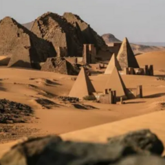 Піраміди в Судані та Єгипті