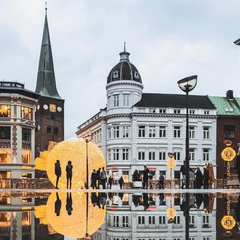 Місто забитий туристами