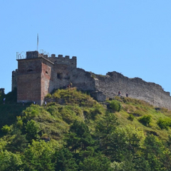 Замок, який приваблює як магніт