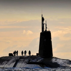 12 атомних підводних човнів у Британії