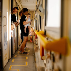 Люди повертаються в Україну через війну