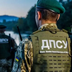 Пограничник спит на посту