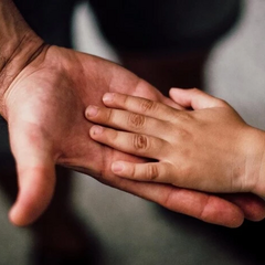 Закон позволяет родителям забирать ребенка