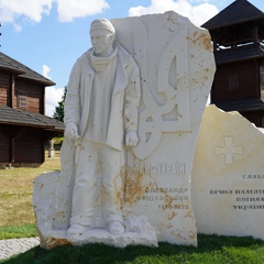 Памятник в честь Мациевского в Черкассах