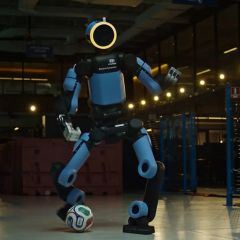 Robot Atlas playing soccer
