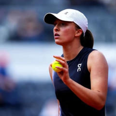 Iga Swiatek ends 73-match win streak in WTA events