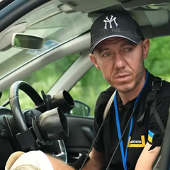 Ветеран без рук і ніг водить автомобіль