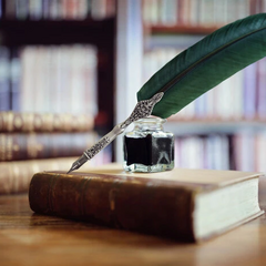 Зображення з весняними квітами та символіками