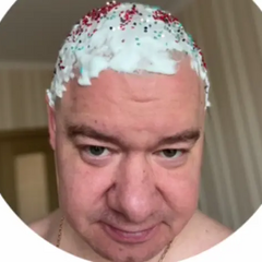 Котик у скандалі на Великдень