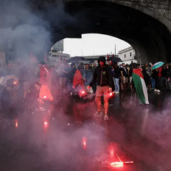 Фото массовых протестов в Италии